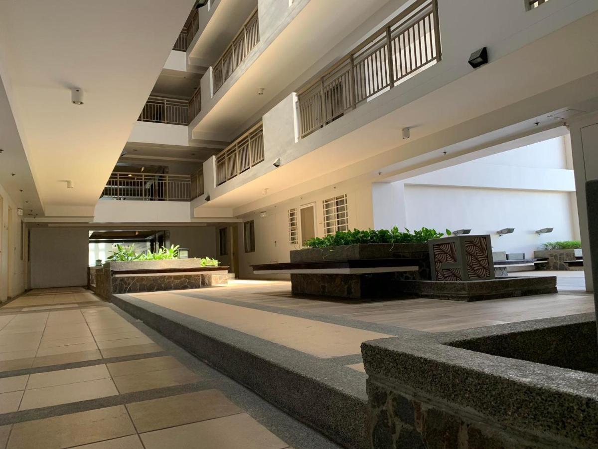 Ramiro Haven Staycation Manila Exteriör bild