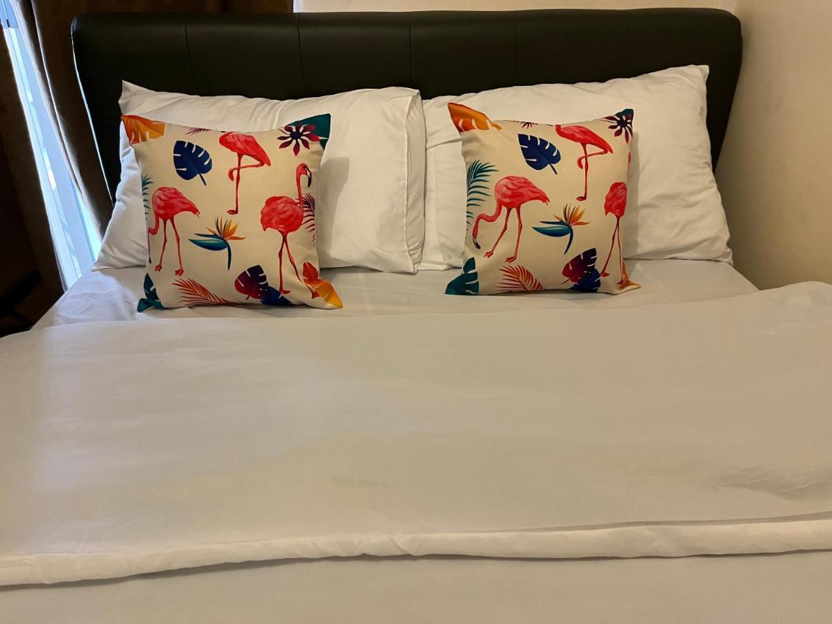 Ramiro Haven Staycation Manila Exteriör bild